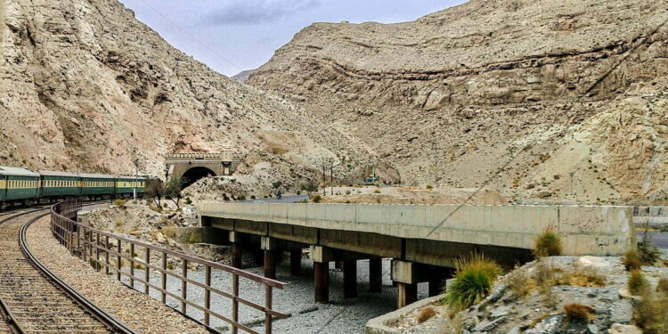 A train entering the tunnel at Bolan, Balochistan.
