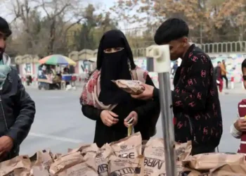 Kabul residents complain of high price of food materials