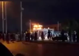 Protesters Clash with Law Enforcement in Chabahar Over News of Teenager's Rape by Police Chief