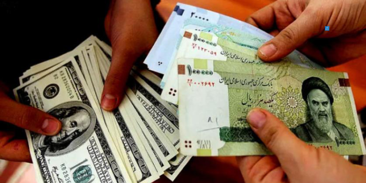 Iranian Currency Falls to Record Low