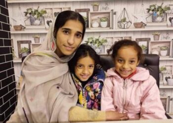 #PakArmy boasts of being a powerful army, but it attacks peaceful protesting Balochs.