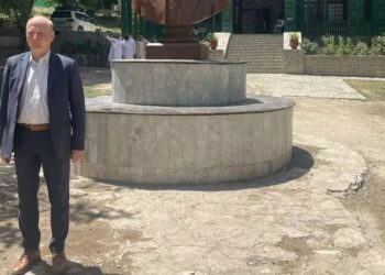 KARACHI: The German Consul General Dr. Rudigar Lotz visited Martin Dow’s plant in Quetta, where he lauded the company’s efforts to provide quality healthcare services and create employment opportunities for the local population, a statement said on Monday.