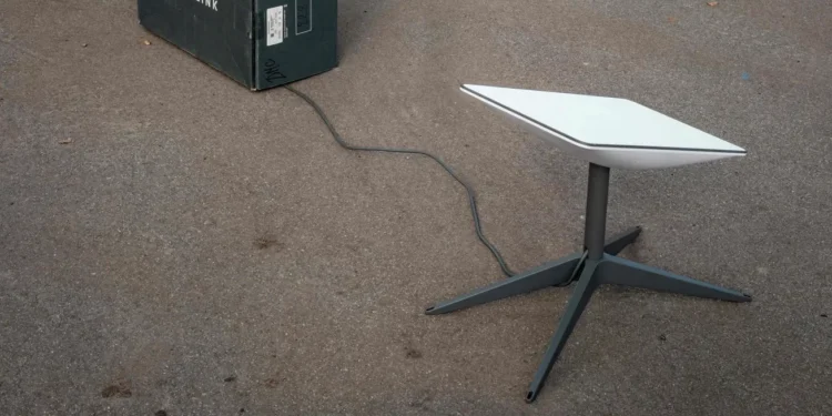 Five People Arrested for Sending Starlink Equipment to Iran’s Zahedan