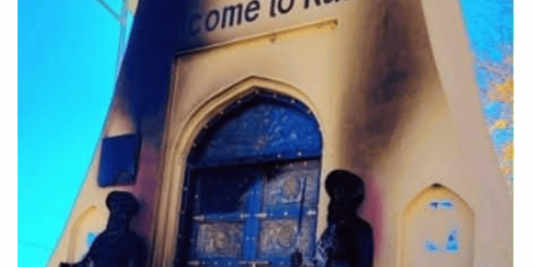 Kalat Monumet was set on fired by unknown people. Photo via author