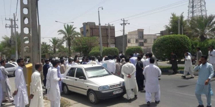 People of Iranshahr in the southeast of the country protesting an alleged gang rape-- 17 Jun 2018